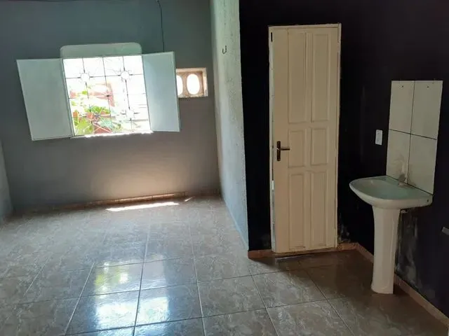 Imagem: Apartamento (Kitinet)Com Banheiro e Sanitário