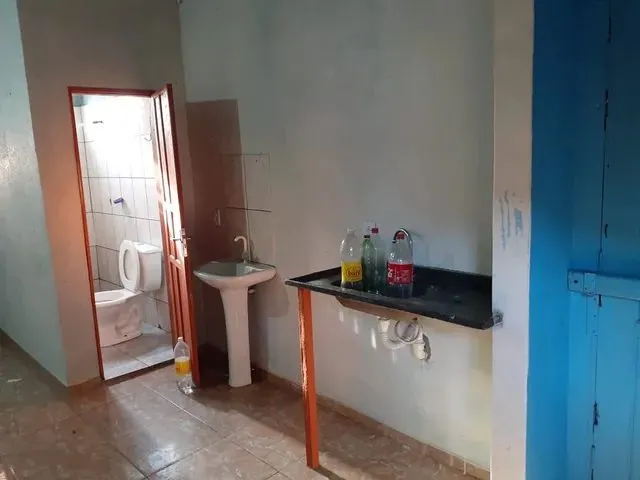 Imagem 2: Apartamento (Kitinet)Com Banheiro e Sanitário Dentro
