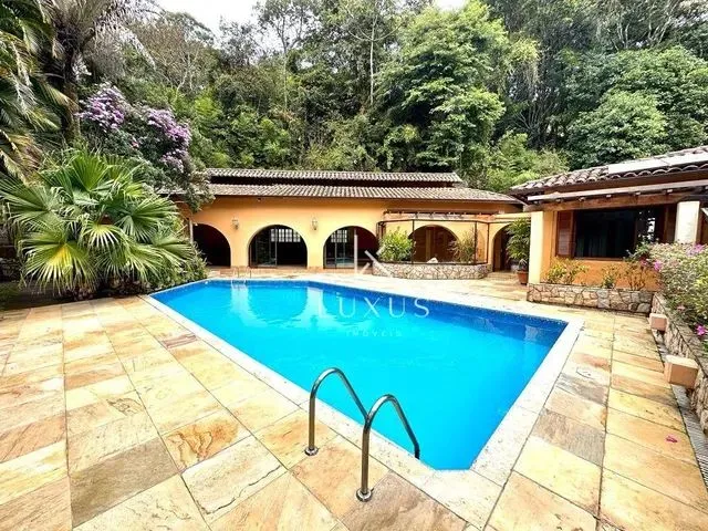 Imagem: Casa com 4 Dormitórios, 950 M² - Venda