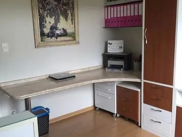 Imagem 14: Vendo Apto Semi Mobiliado com 1 Suíte + 2 Quartos