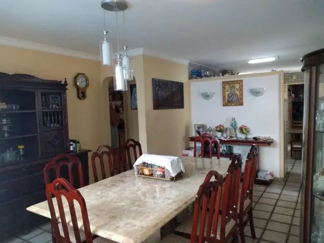 Imagem 3: Excelente Casa no Tirol com 4 Quartos