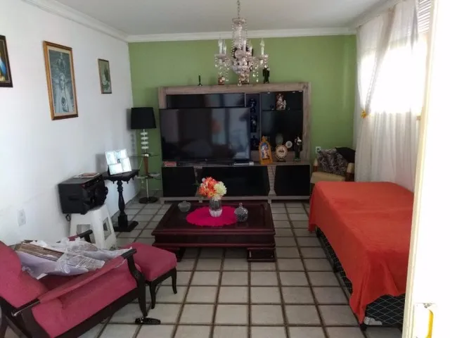 Imagem 7: Excelente Casa no Tirol com 4 Quartos