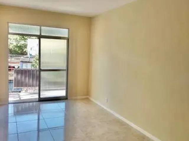 Imagem 5: Oportunidade! Excelente Apartamento Claro e Arejado com Varanda e Elevador