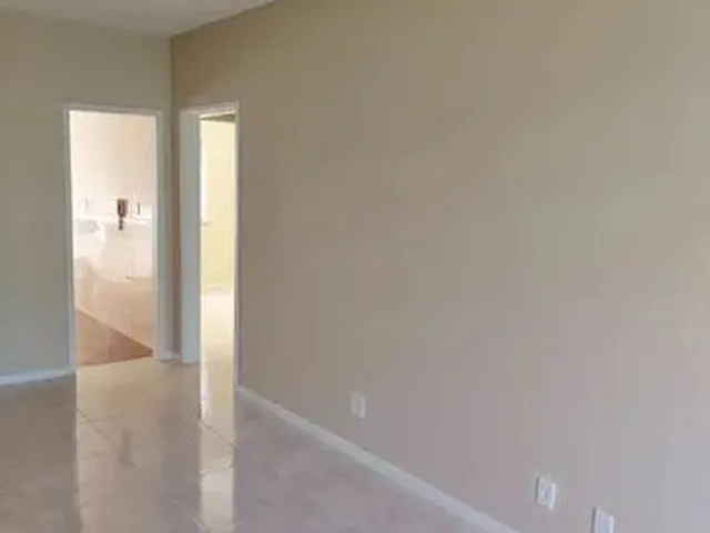 Imagem 14: Oportunidade! Excelente Apartamento Claro e Arejado com Varanda e Elevador