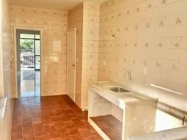 Imagem 7: Oportunidade! Excelente Apartamento Claro e Arejado com Varanda e Elevador