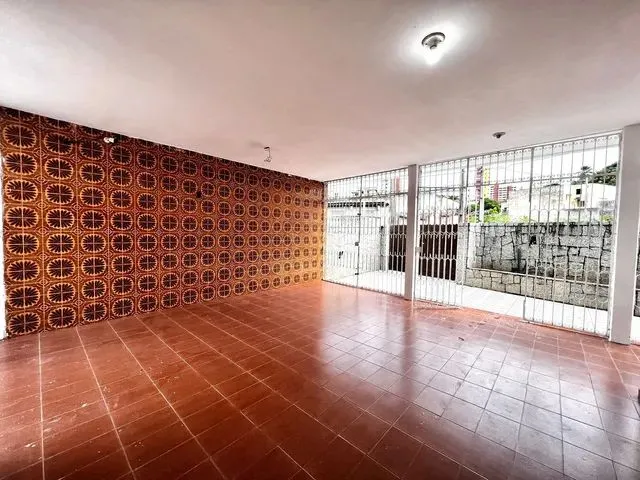 Imagem: Vende-Se Casa com 3/4 no Barro Vermelho