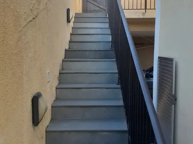 Imagem: A casa possui 1 Dormitório, 1 Banheiro e está localizado