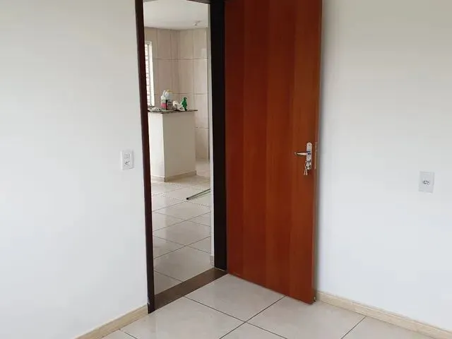 Imagem 6: Aluga-Se Apartamento de 2 Quartos no Guanabara