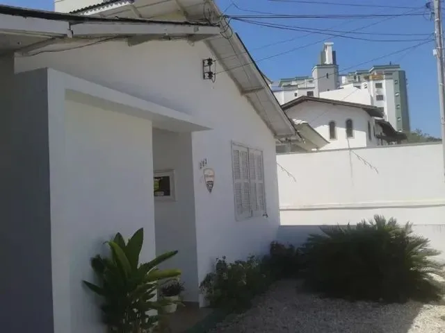 Imagem: Florianópolis - Casa Padrão - Trindade