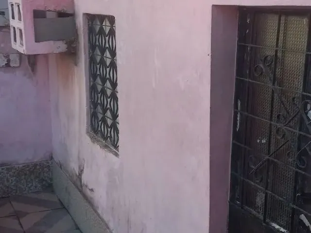 Imagem 4: Alugo Casa com 2 Quartos, Cozinha, Banheiro, Corredor Área de Serviço