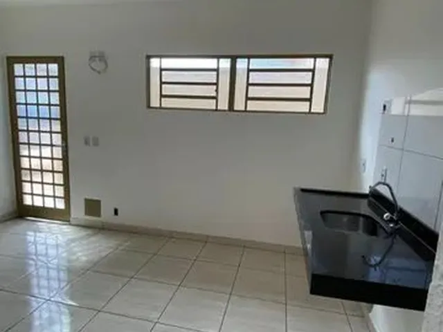 Imagem: Alugo Kitnet na Vila Brasília Próximo