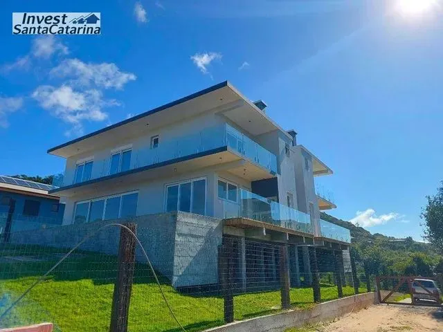 Imagem: Casa com 3 Dormitórios À Venda, 239 M²