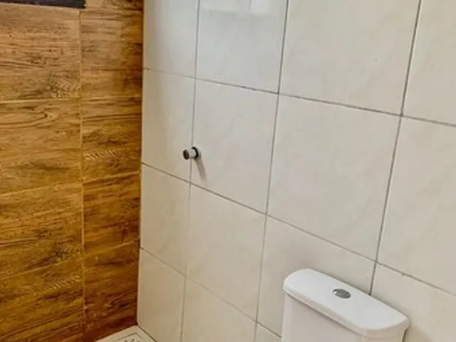 Imagem 2: Casa de Esquina com Acabamento Premium