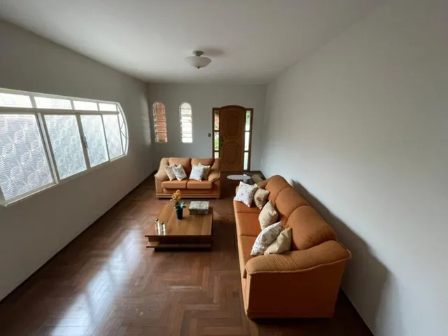 Imagem: Casa com Ótima Localização na Vila Xavier