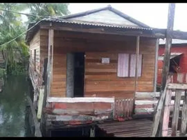 Imagem: A casa possui 1 Dormitório, 1 Banheiro, 1m² de Área e