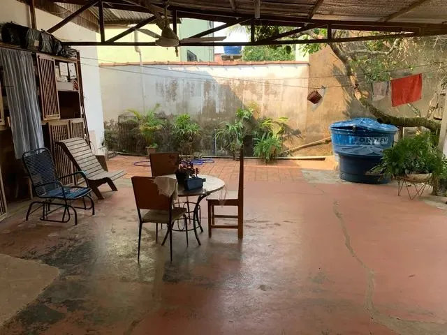 Imagem 2: Casa de Ótima Localização e Amplo Terreno