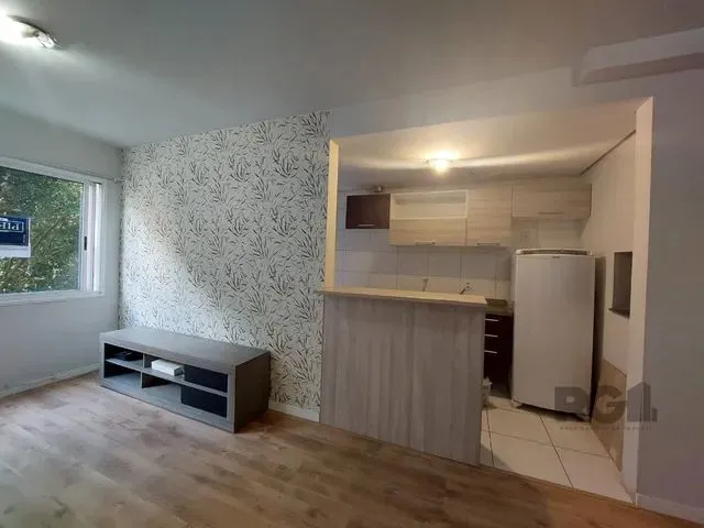 Imagem 1: Apartamento com 2 Quartos, Semimobiliado À Venda