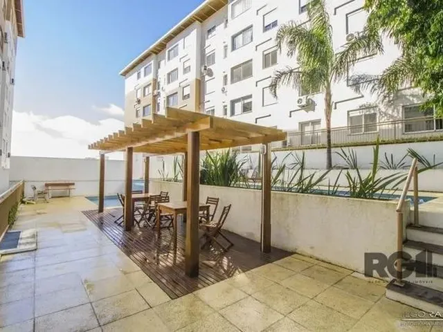 Imagem 14: Apartamento com 2 Quartos, Semimobiliado À Venda