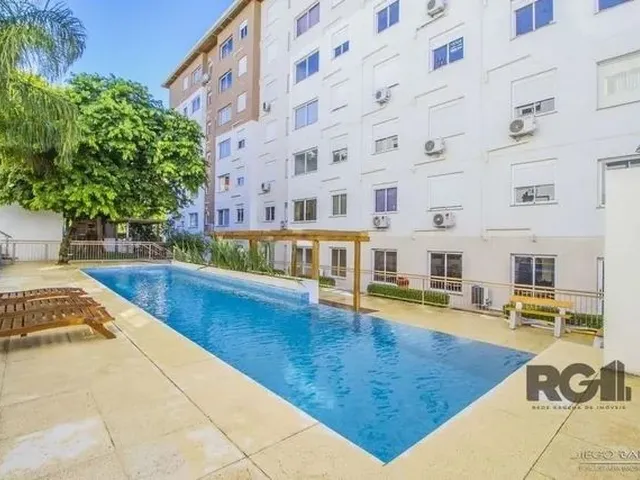 Imagem 5: Apartamento com 2 Quartos, Semimobiliado À Venda