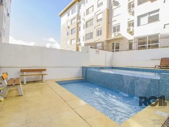 Imagem 11: Apartamento com 2 Quartos, Semimobiliado À Venda