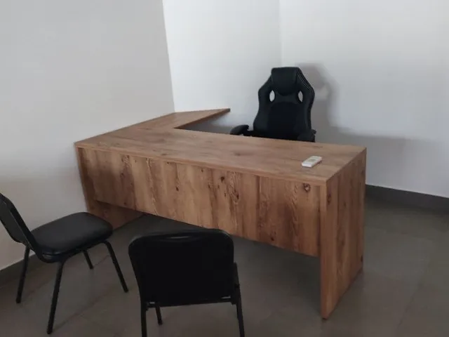 Imagem: Alugo Loja Térrea com Escritório Montado