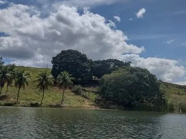 Imagem: Vendo/ Troco Área com 2440 Mt2 na Lagoa