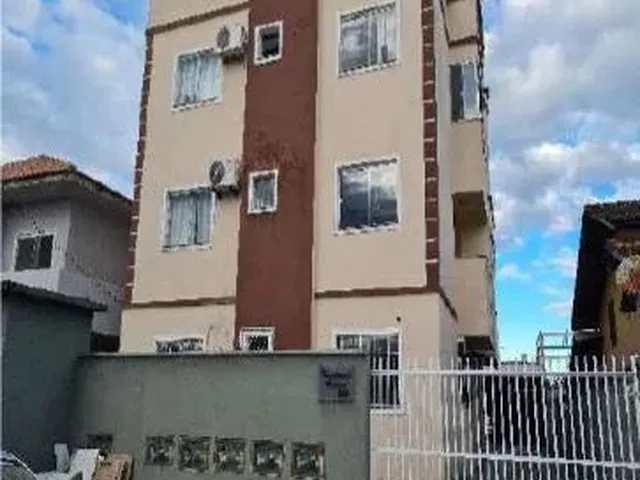 Imagem: Joinville - Casa Padrão - Espinheiros