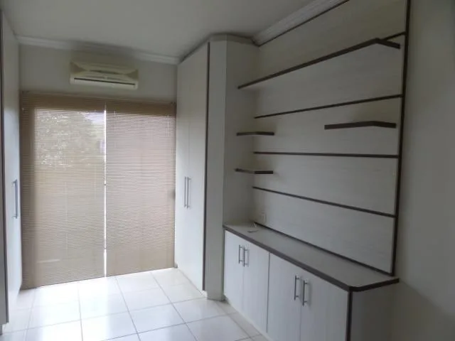 Imagem 12: Sobrado Geminado Coqueiral