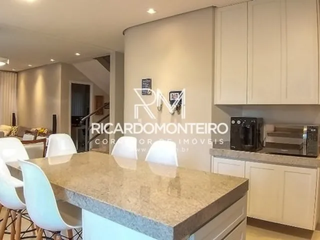 Imagem 11: Sobrado Mobiliado em Condomínio com 4 Suítes
