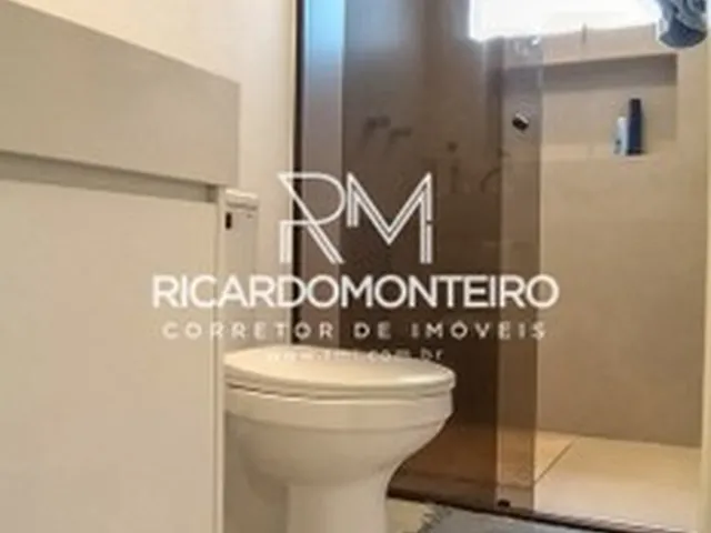 Imagem 2: Sobrado Mobiliado em Condomínio com 4 Suítes