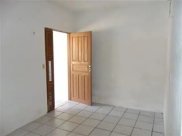 Imagem 10: Casa para Aluguel com 02 Quartos e Garagem - Pacatuba/ Ce