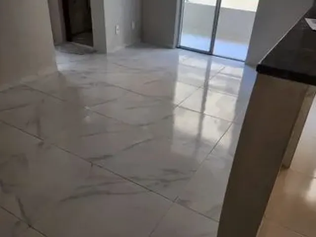 Imagem: O apartamento possui 2 Dormitórios, 1 Banheiro, 1 Vaga na