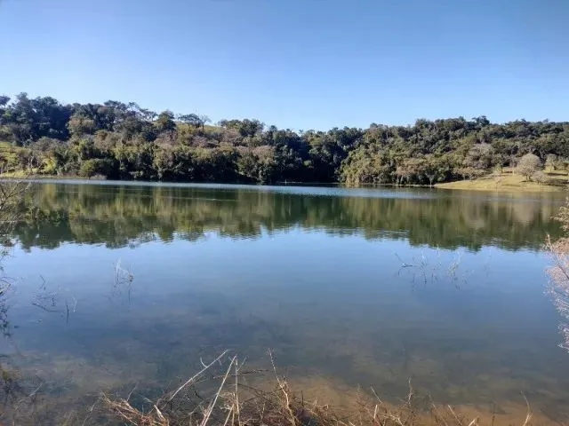 Imagem: Vende-Se Terrenos a Beira da Represa em