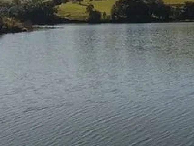 Imagem 3: Vende-Se Terrenos a Beira da Represa em Carlópolis Pr