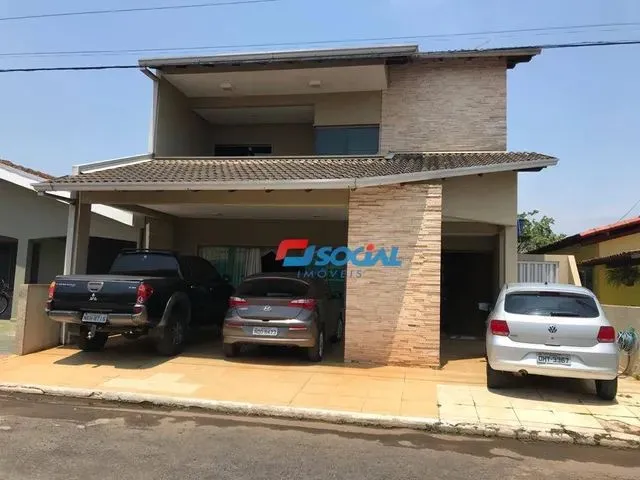 Imagem: Sobrado com 5 Dormitórios À Venda, 450
