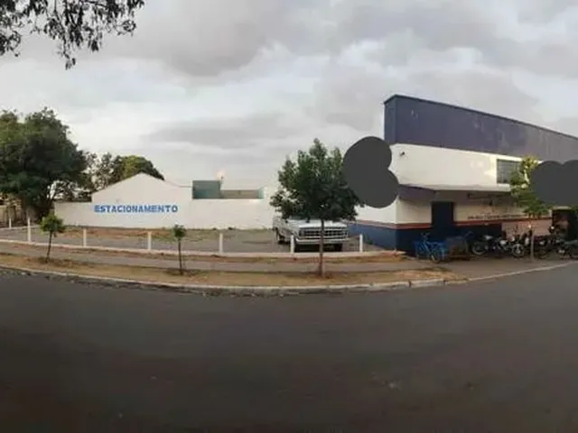 Imagem 5: Supermercado Galpão / depósito com 5 vagas na garagem