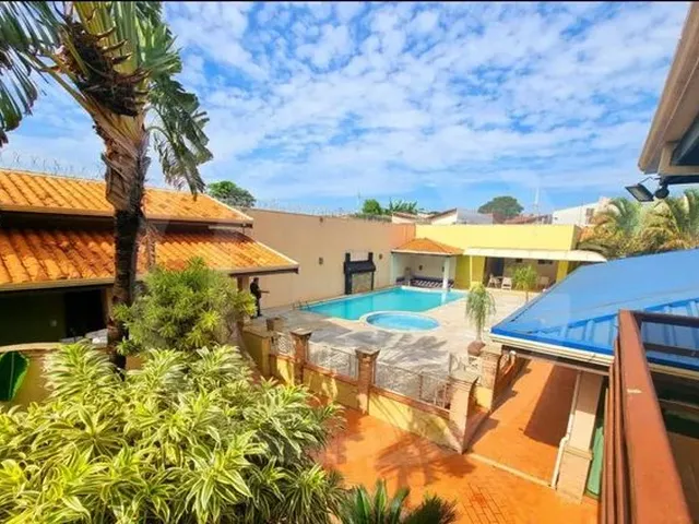 Imagem: Casa com Piscina e Area de Lazer