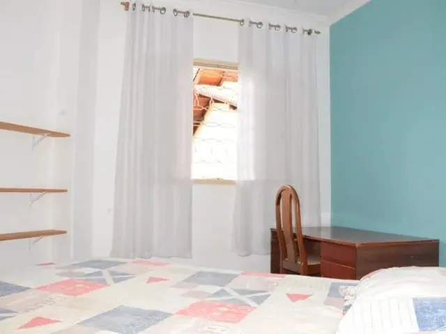 Imagem 2: Linda Casa para Venda Possui 380 Metros Quadrados com 4 Quartos em Jardim Shangri-Lá