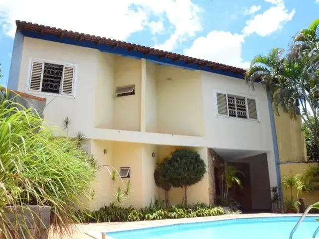Imagem 6: Linda Casa para Venda Possui 380 Metros Quadrados com 4 Quartos em Jardim Shangri-Lá