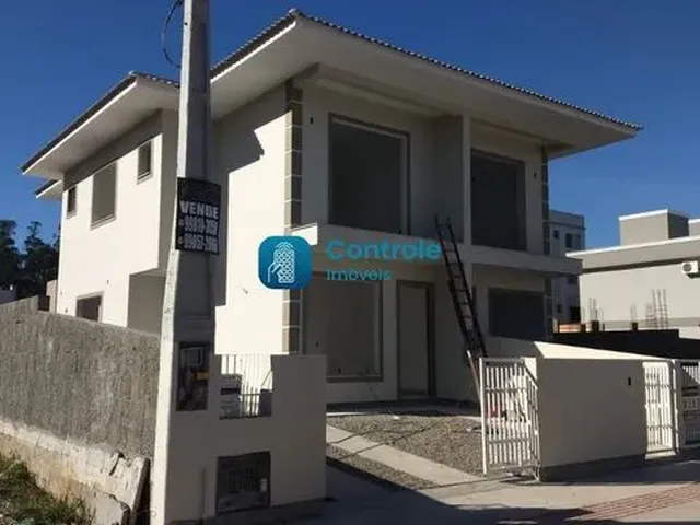 Imagem: Sm/Casa com 03 Dormitórios em Aririú