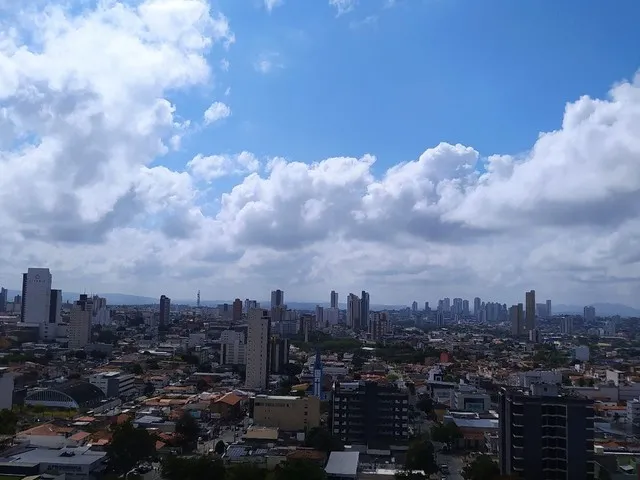 Imagem: O apartamento possui 3 Dormitórios, 1 Suíte, 2 Banheiros,