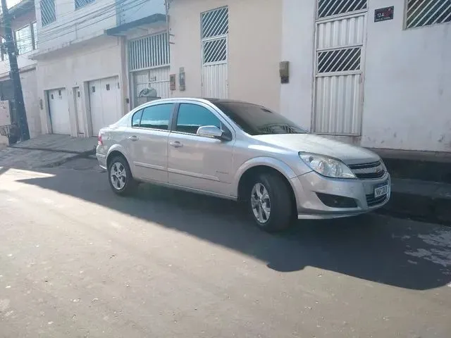 Imagem 1: Vectra Elegance 2010