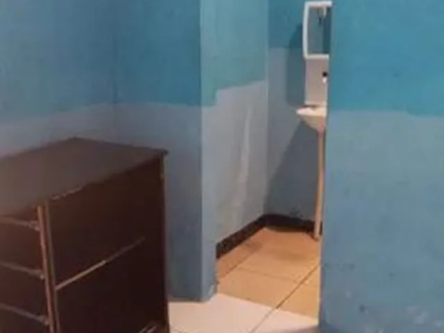 Imagem: Alugo Casa de Vila 300