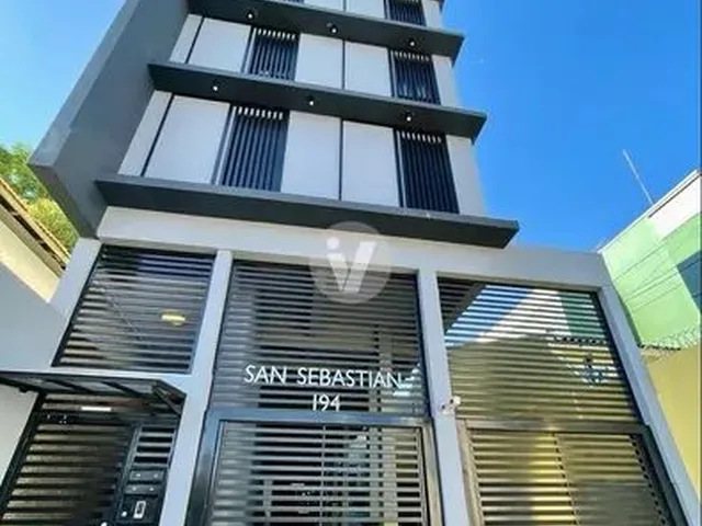 Imagem: Cobertura Central com Piscina. Residencial