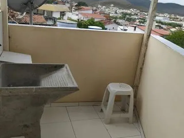 Imagem 8: Vende-Se E/Ou Aluga-Se E/Ou Troca-Se Aparamento no Centro
