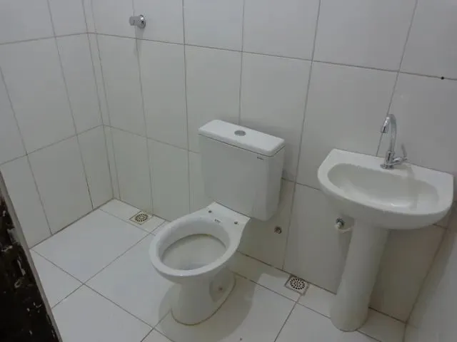 Imagem 15: Qr 221 Ótima Casa na Laje 3 Quartos/Suite Escriturada com Habite-Se Aceita Financiamento