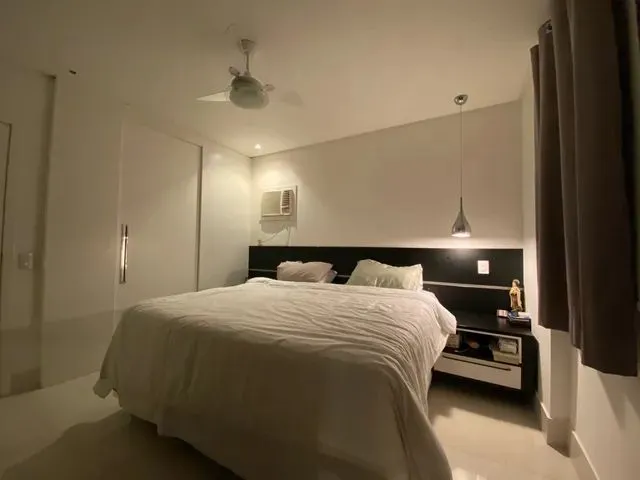Imagem: O apartamento possui 2 Dormitórios, 1 Suíte, 2 Banheiros,