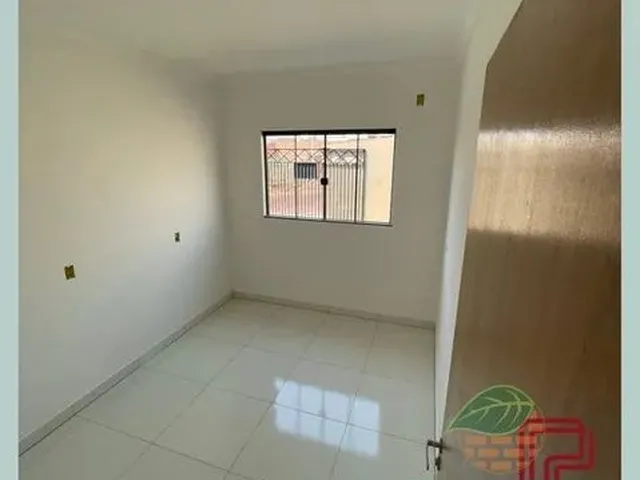 Imagem: Casa À Venda 2 Quartos, 2 Vagas, 224M²