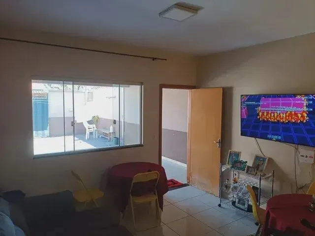 Imagem 7: Casa para Venda Possui 100 Metros Quadrados com 3 Quartos em Parque Verde - Belém - Pa