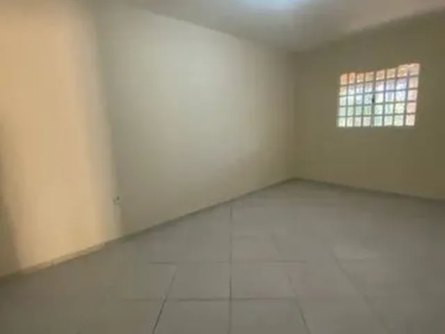 Imagem 15: Oportunidade de Casa para Venda Tem 1300 Metros Quadrados com 3 Quartos em Centro - Flores